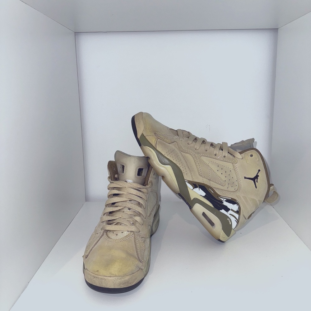 Nike Jordan MVP 678 Desert Sand Women’s 7.5  Without Box